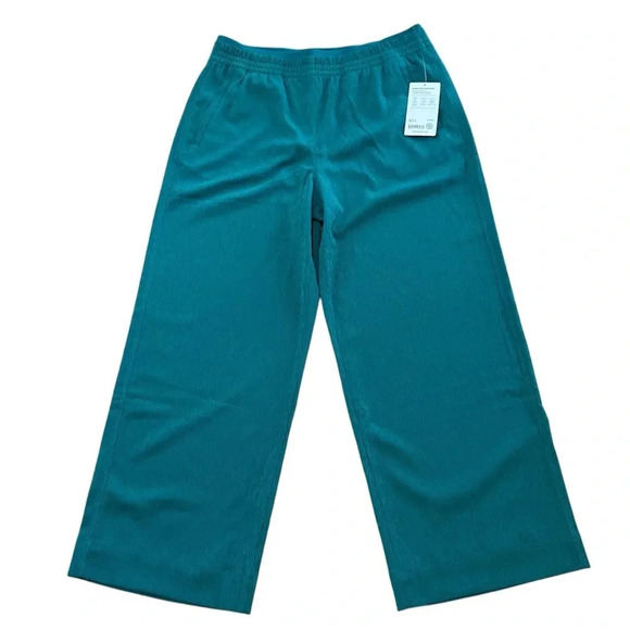Athleta Echo Wide Crop Kelly Green Quick Drying Breathable Pants Sz 14T GUC - Picture 1 of 10